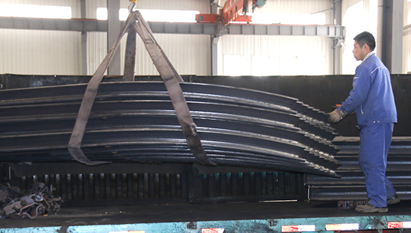 中煤集团100架U型钢支架发往山西省襄垣县