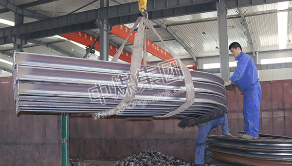 中煤集团140架U型钢支架发往甘肃酒泉