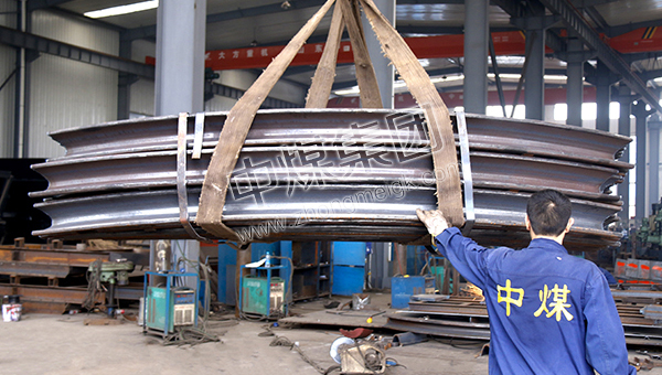 中煤集团40吨U型钢支架发往内蒙古鄂尔多斯
