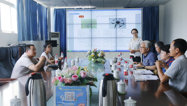 热烈欢迎韩国客商一行莅临我集团采购农业无人机