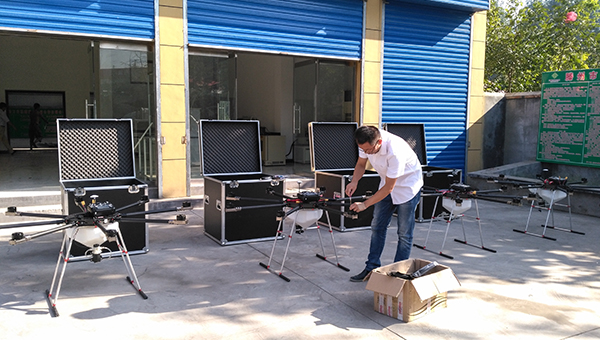 我集团技术人员赴滕州市进行无人机安装调试