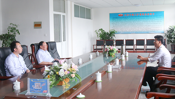 热烈欢迎济宁日报社领导莅临中煤集团参观指导