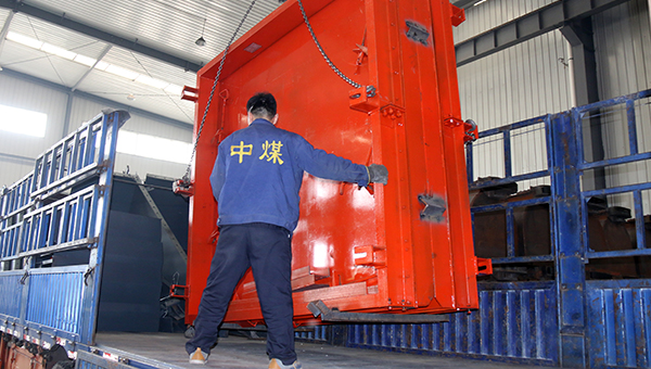 中煤集团一批矿用门设备发往山西朔州