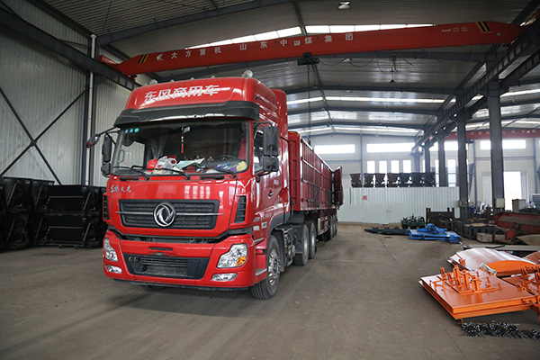 中煤集团一批矿用门设备发往山西省保德县