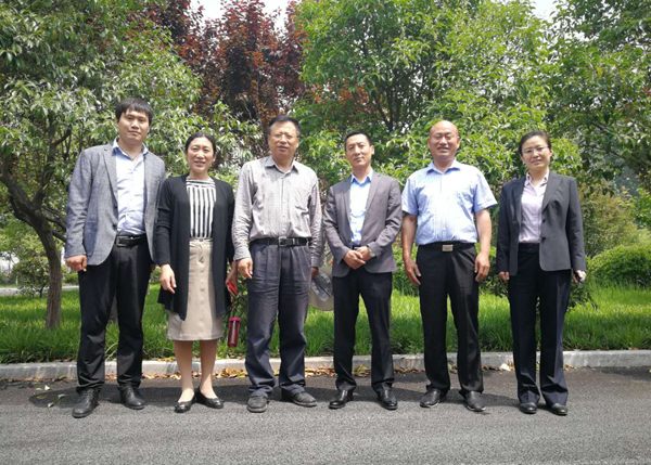 中煤集团走进省千名干部下基层振兴乡村经济驻地梁山县大路口乡进行帮扶