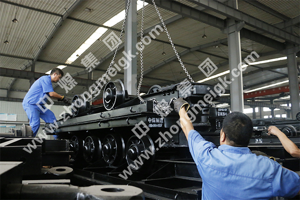 中煤集团一批矿用设备发往山西晋城