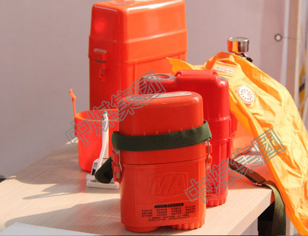 /氧气自救器/